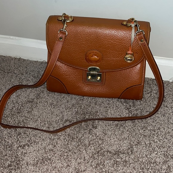 Dooney & Bourke Handbags - Vintage Dooney and Burke bag